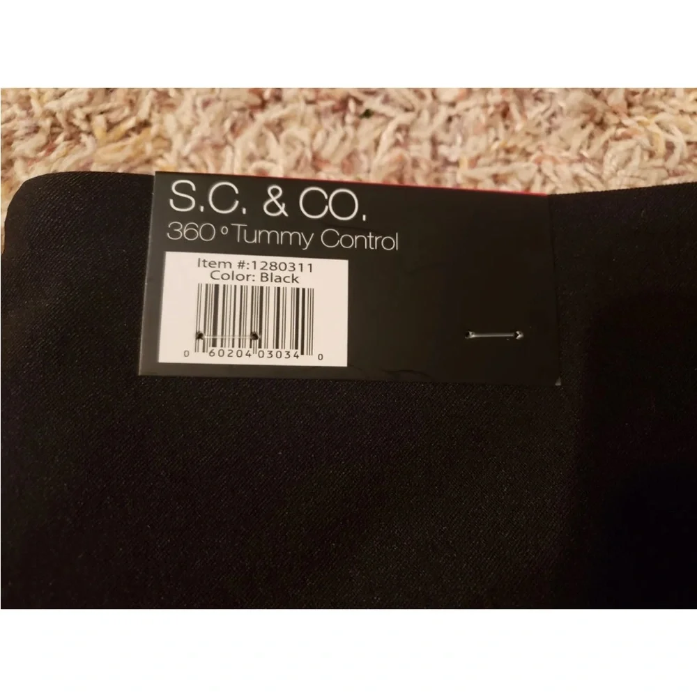 S.C. & CO. Black Skort (Skirt/Shorts) with Tunny Control, 18” - Picture 11 of 13